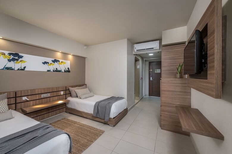 Hotel Akti Coast Club