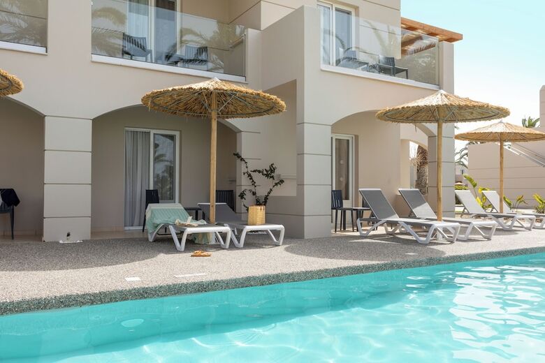 Hotel Akti Coast Club