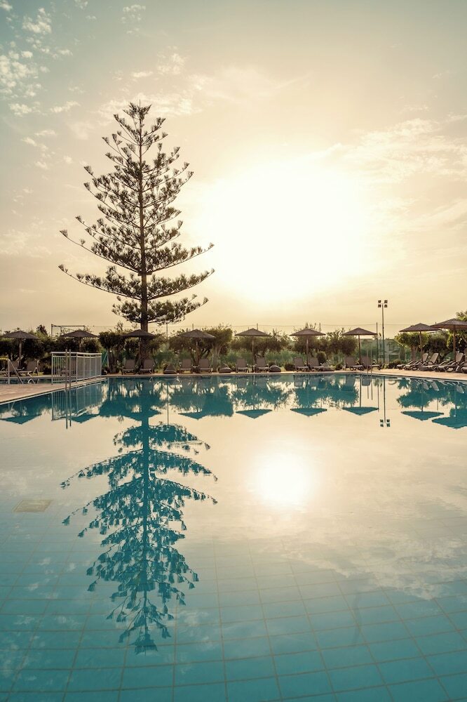 Hotel Akti Coast Club