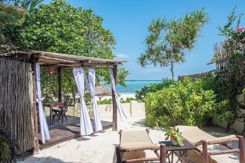 Sunshine Azure Zanzibar Beach Hotel