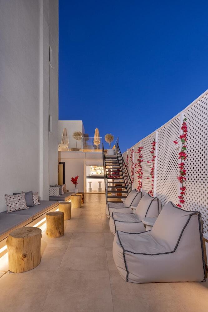 Cabana White Boutique Hotel