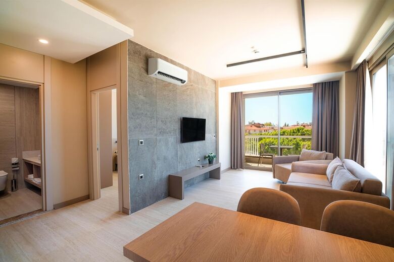 Prive Suite Side & Spa Hotel Adults Only 16 Plus