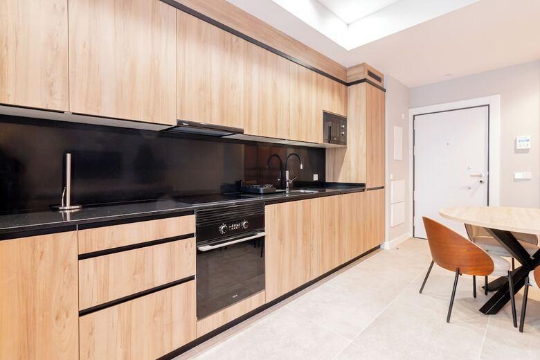 Hotel Home Art Apartments Bernab�u