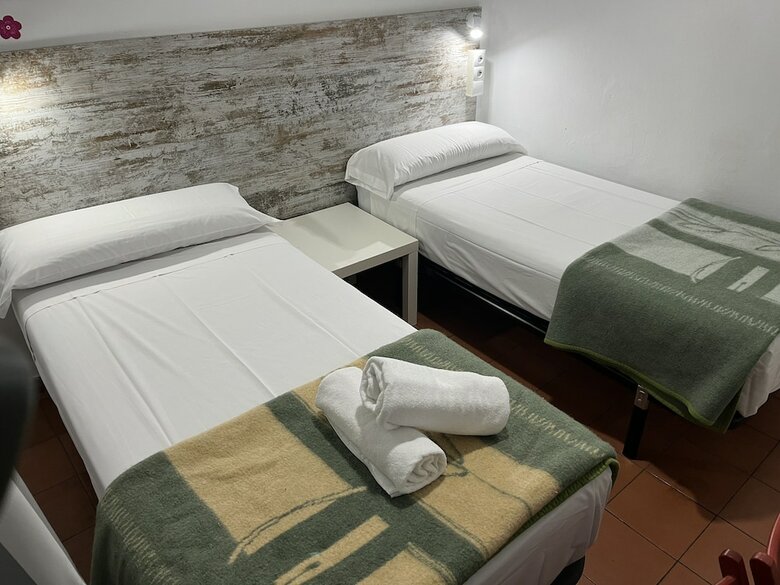 Hostal Casa de Huespedes Almansa