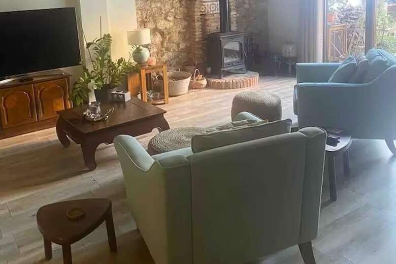 Residencia House -sleeps6, Pet Friendly, Garden, Fireplace