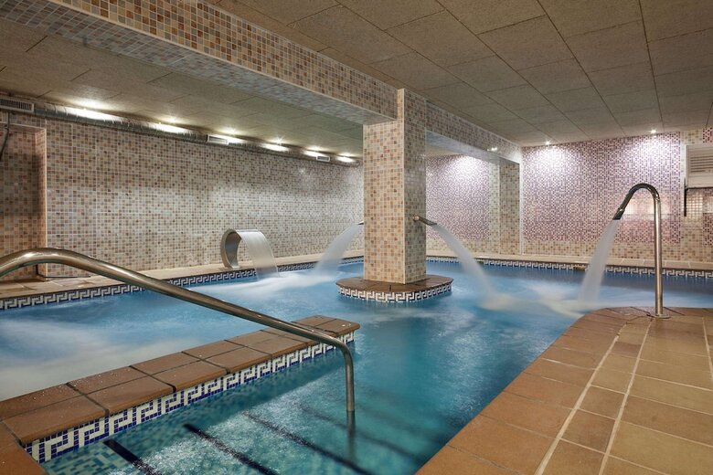Aparthotel Apartamentos Best Alcazar
