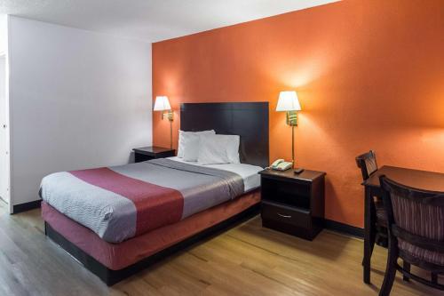 Hotel Quality Inn Groton