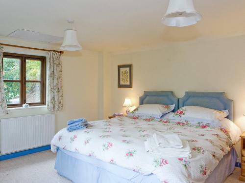Weir Cottage