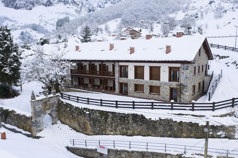 Apartamentos Los Picos De Europa