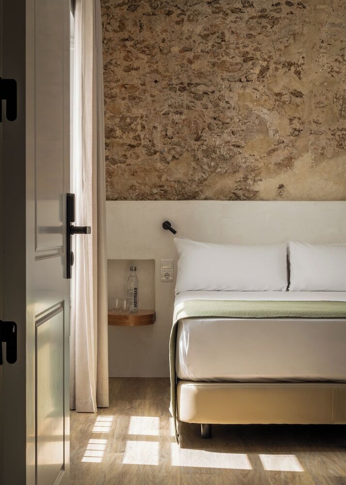 Hostal Bypillow Casa Gades