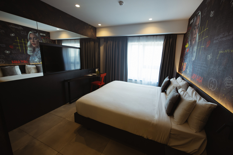 So City Hotel