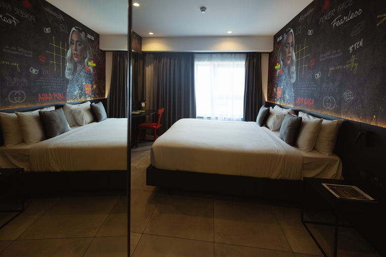 So City Hotel