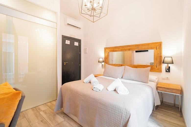 Hotel Center Suites San Eloy