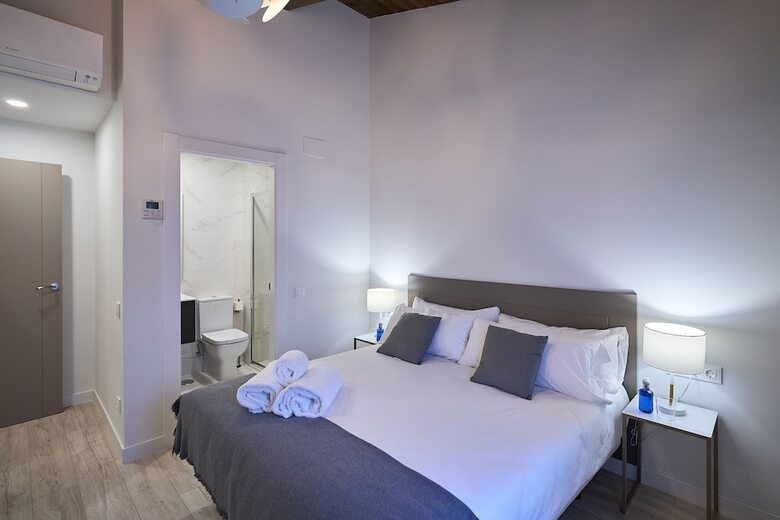 Aparthotel Ines Luna Suites