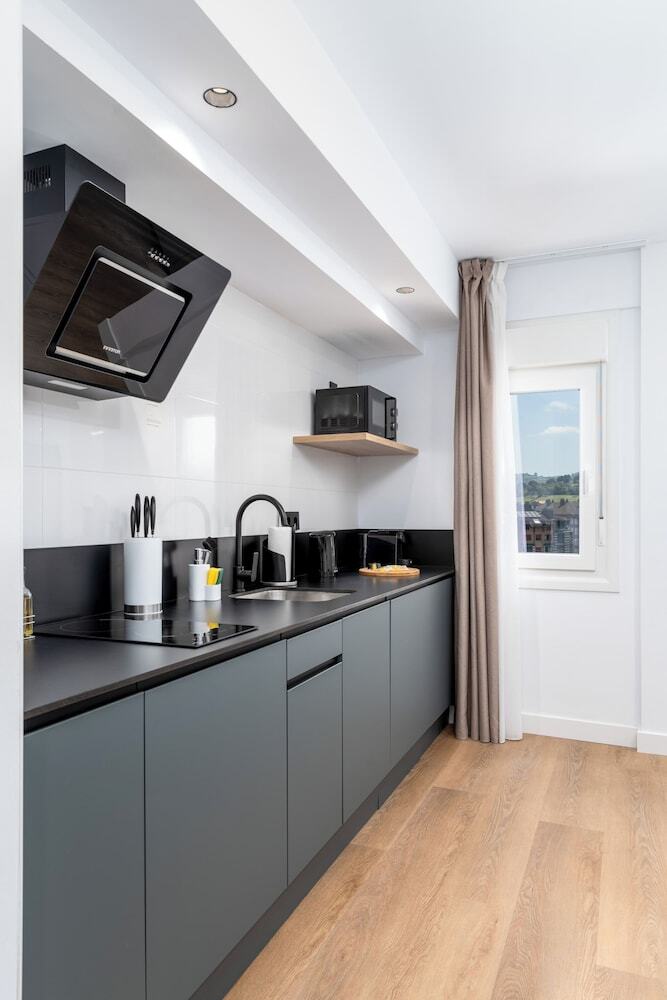 Aparthotel Limehome Oviedo Calle Postigo Bajo