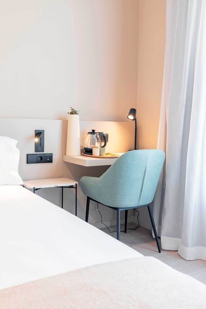 Hq Arena Hotel