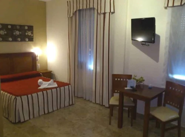 Aparthotel Apartamentos La Fuente