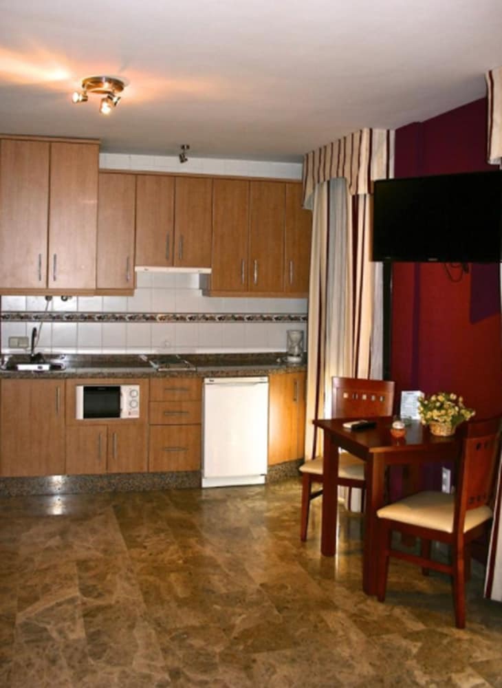 Aparthotel Apartamentos La Fuente
