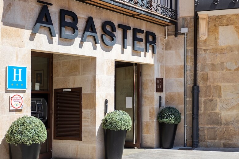 Hotel Dwo �baster