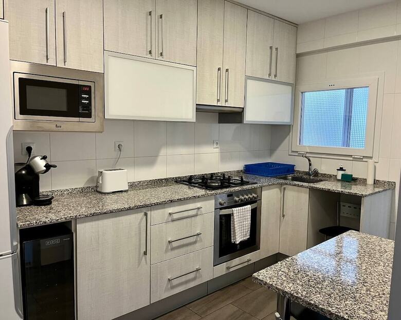 Amplio Apartamento Cerca Fira Y Centro