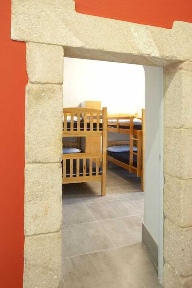 Hostal Albergue Monasterio De La Magdalena - Hostel