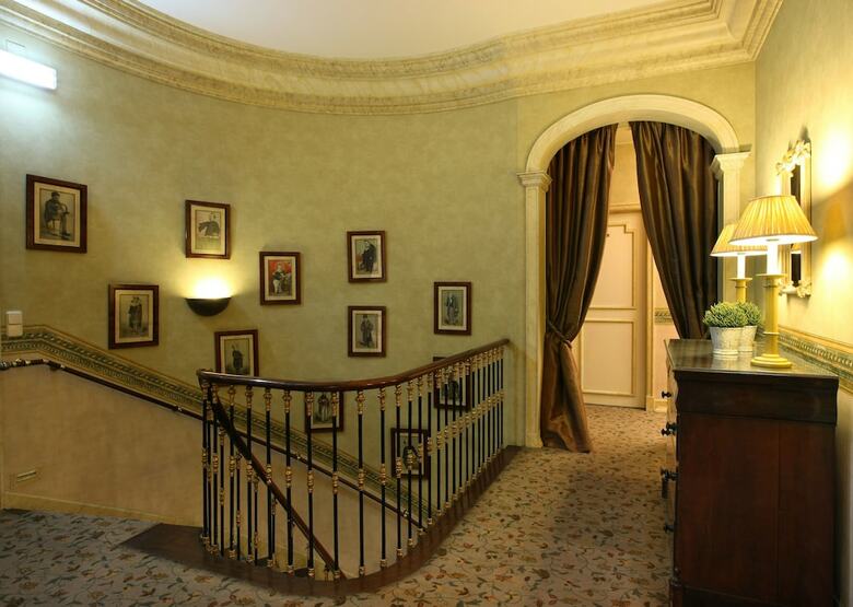 Hotel As Janelas Verdes