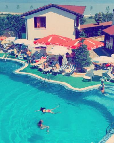 Hotel Lyhnidas