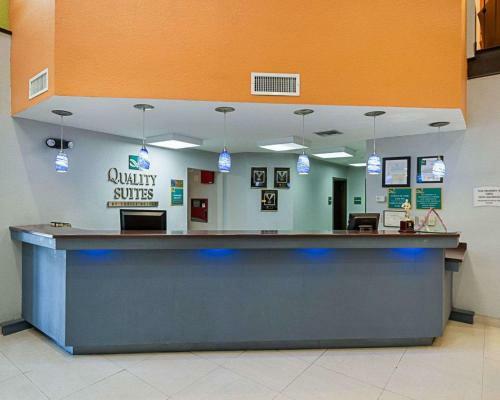 Hotel Quality Suites Sulphur