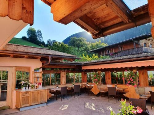 Posada Hotel & Alpengasthof Pinzgerhof