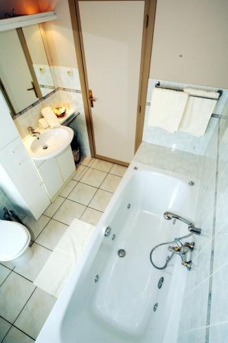 Hotel H�tel Le Saint Loup