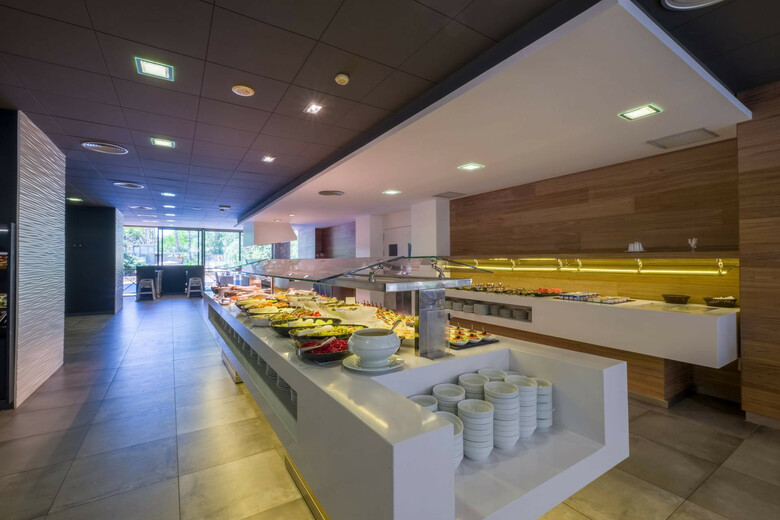 Hotel California Palace