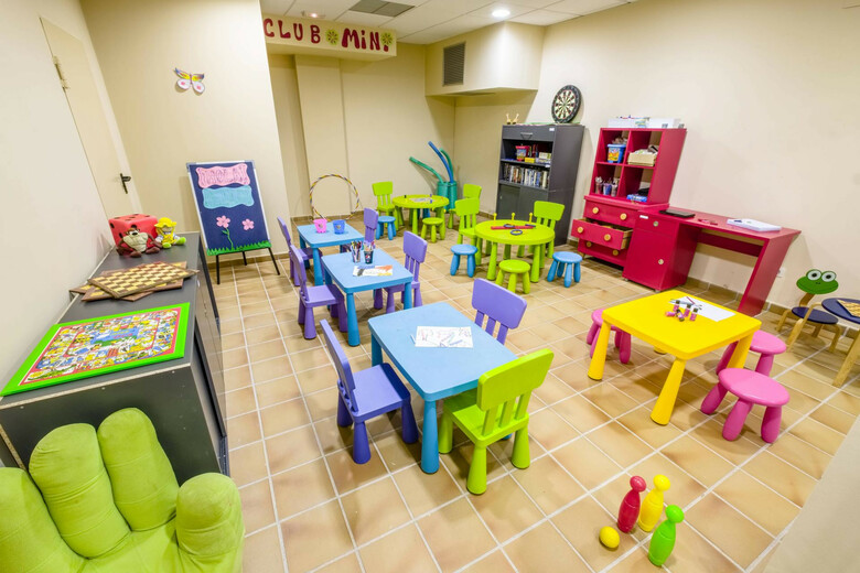 Hotel California Palace