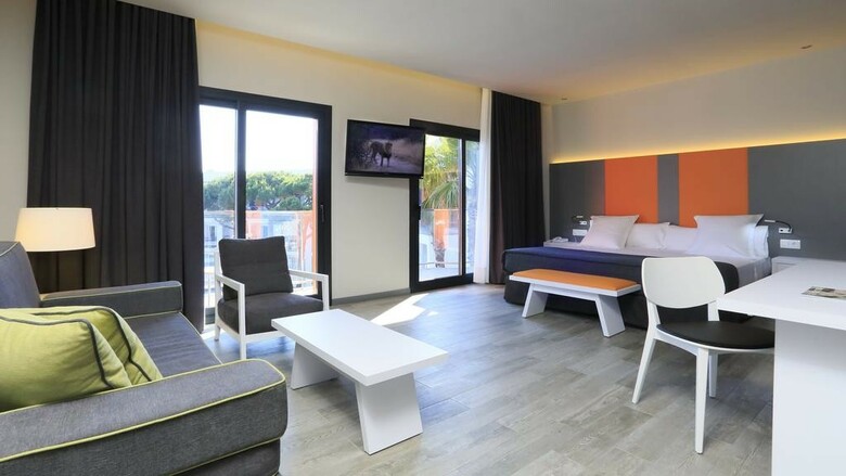 Hotel Estival Centurion