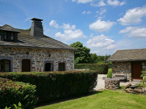 Les Hirondelles En Fagne Fleurie