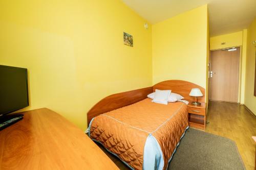 Hotel Wald Economy