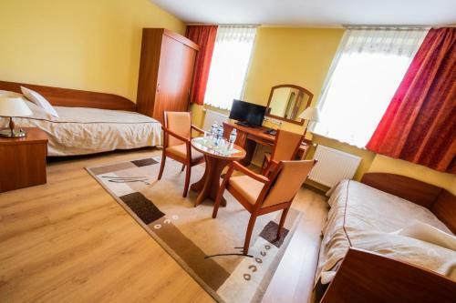 Hotel Wald Economy