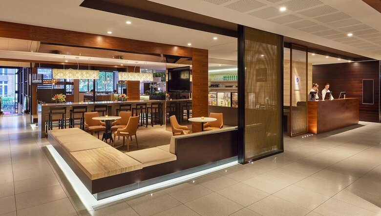 Hotel Chifley At Lennons