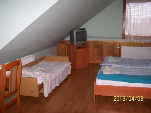 Hostal Borosty�nkert �tterem & Vend�gh�z