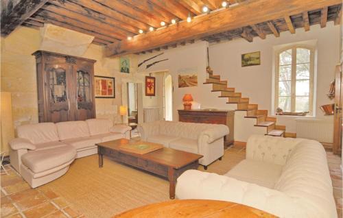 Holiday Home Mas de La Tour de Lubiere