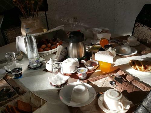 Bed & Breakfast Luna House Moyo Wa Dunia Ltd
