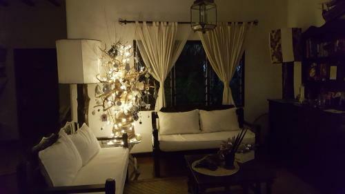 Bed & Breakfast Luna House Moyo Wa Dunia Ltd