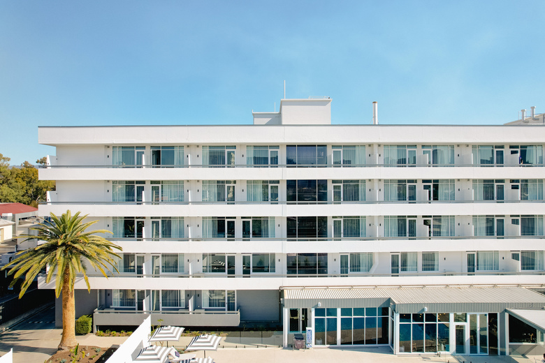 Hotel Chifley On South Terrace