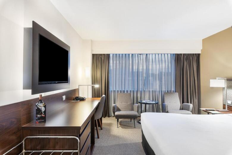 Hotel Stamford Plaza (ciudad Superior)
