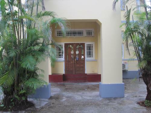 Bed & Breakfast Golden Guest Inn