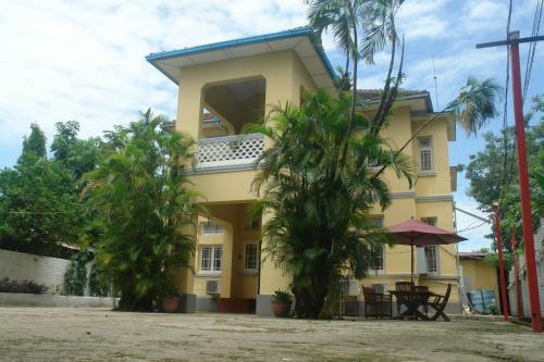 Bed & Breakfast Golden Guest Inn