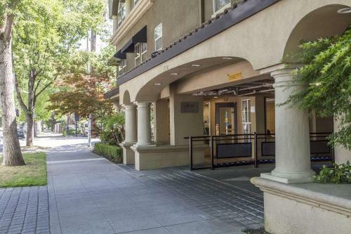 Inn Off Capitol Park, An Ascend Collection Hotel
