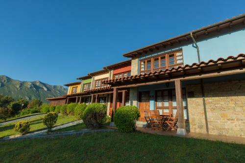 Agroturismo Casas Rurales Playa de Guadam�a