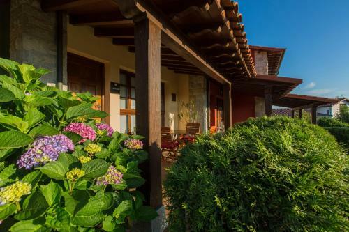 Agroturismo Casas Rurales Playa de Guadam�a