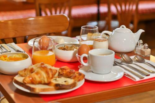 Hotel La Cote Des Monts Damn�s