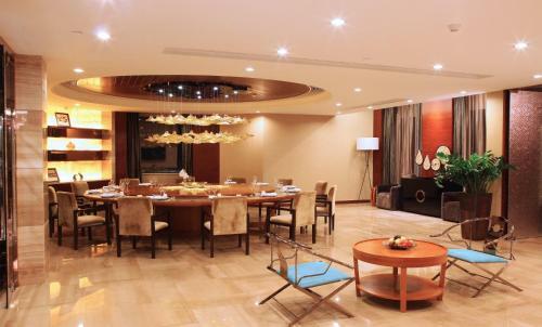 Hotel Regal Palace Resort